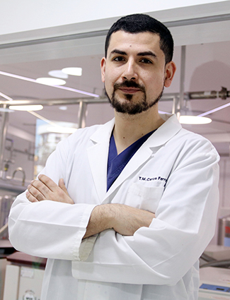 Carlos Ferrari Rebolledo_WhiteCoats